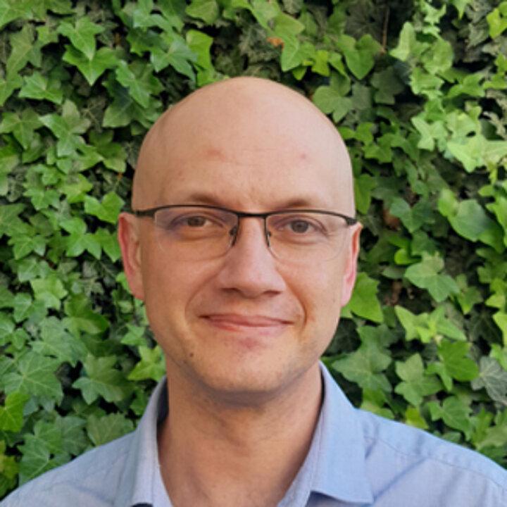 man wearing a glasses